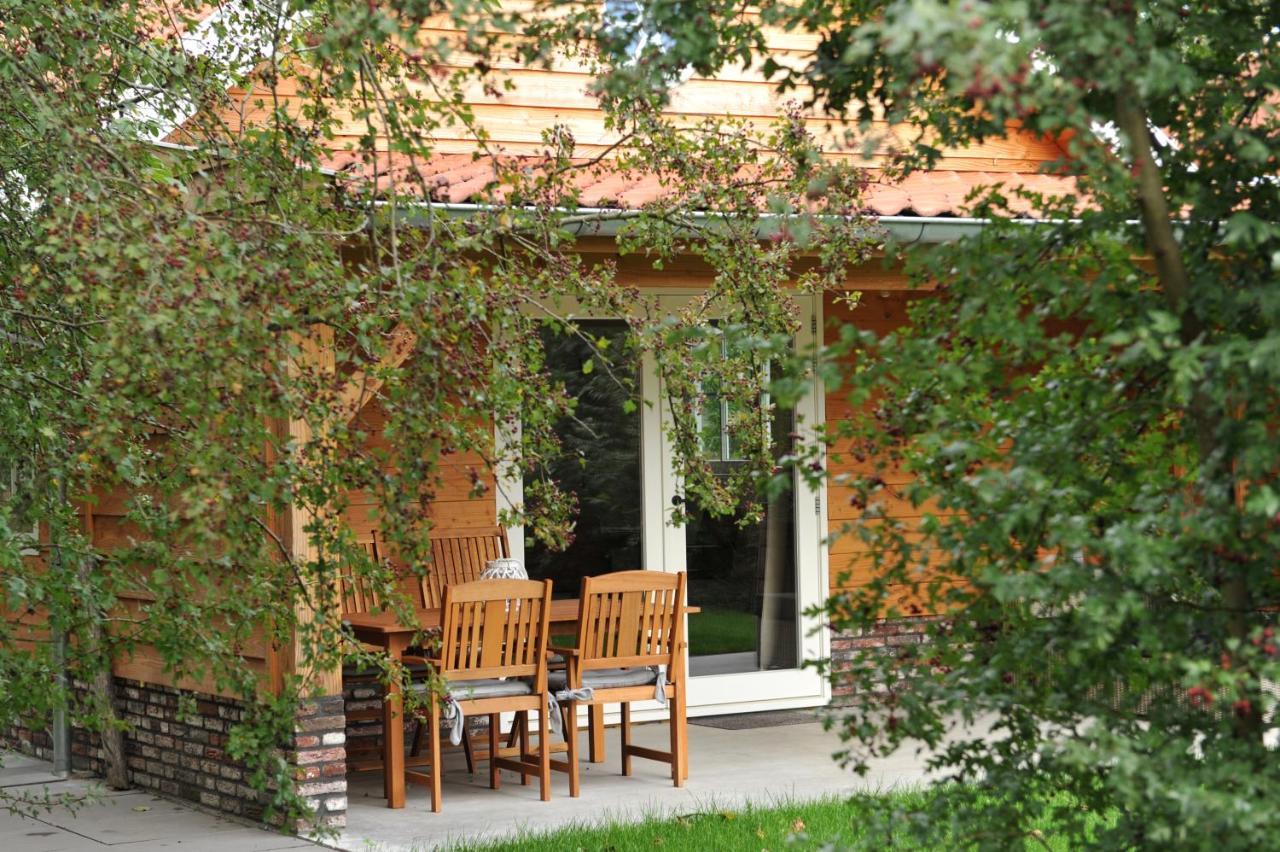 Lodges Near The Rhine - Sustainable Residence Hazerswoude-Rijndijk Exterior photo