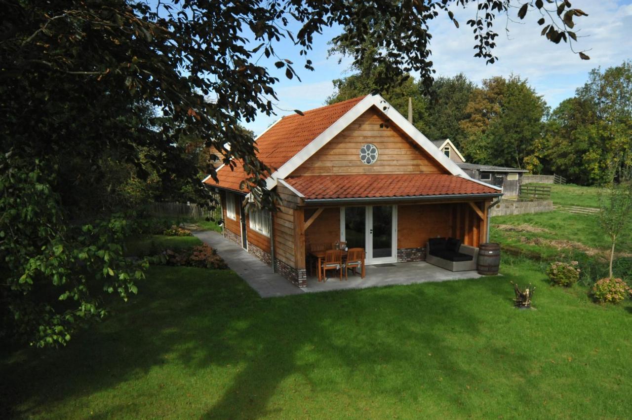 Lodges Near The Rhine - Sustainable Residence Hazerswoude-Rijndijk Exterior photo